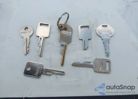 1990 Jeep Cherokee Pioneer z USA, uszkodzony, nr VIN 1J4FJ38L3LL128513